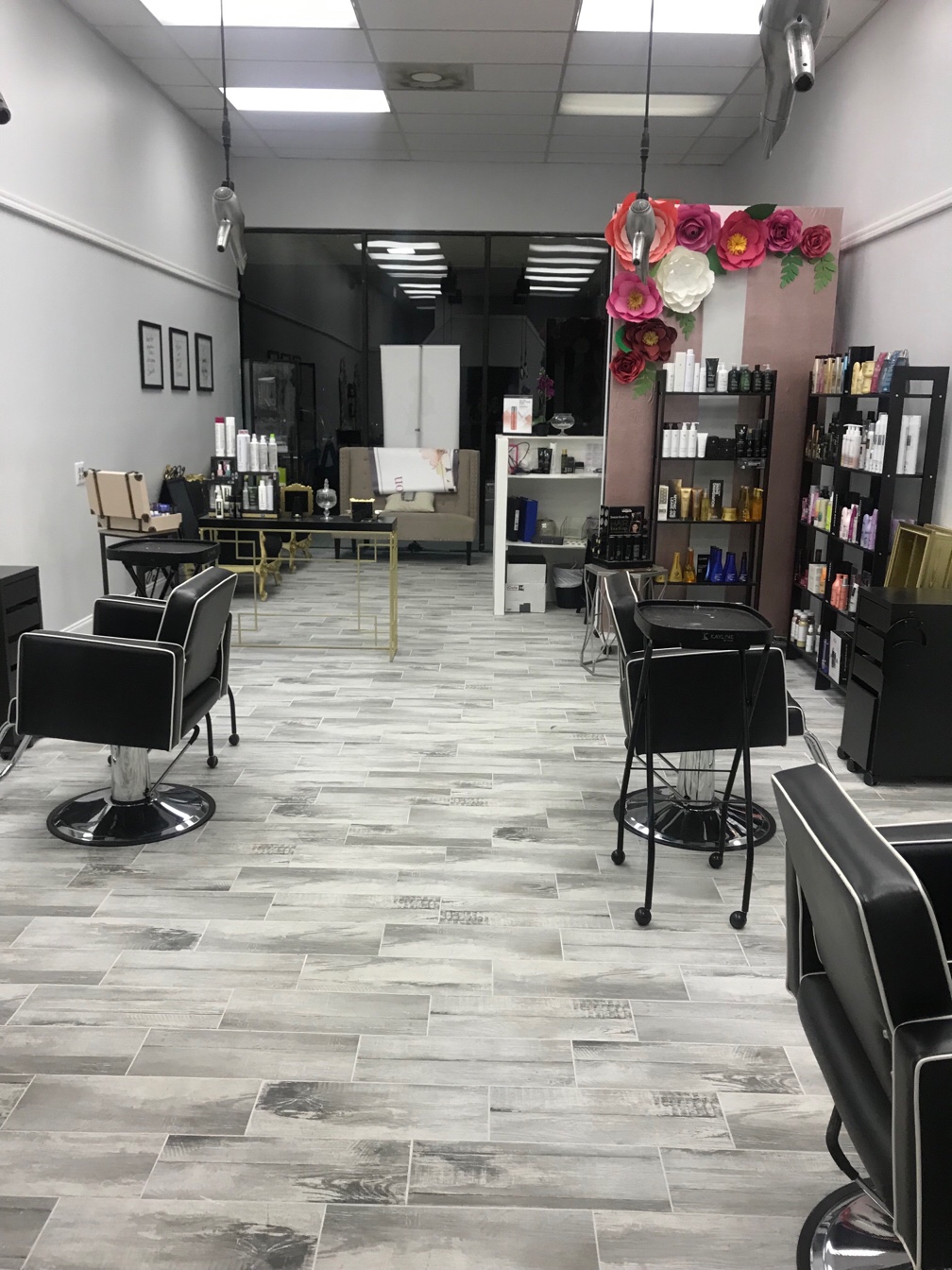Glam House Blowdry Bar And Beauty Lounge